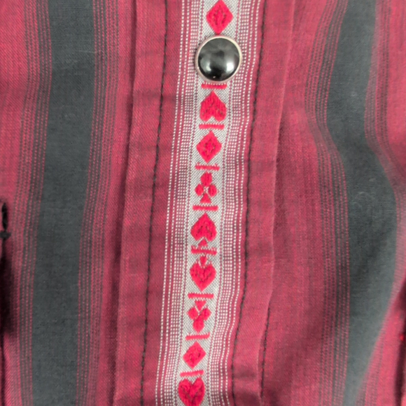 Ladies' Card Suit Stripe Snap Button Western Shirt - Picture 6 of 8